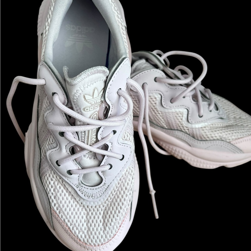 Adidas Originals Ozweego Running Active Shoes in Ice Purple